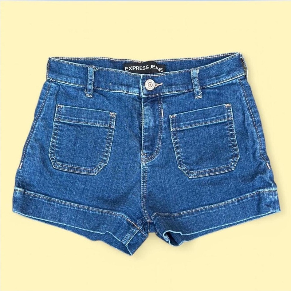 Express denim shorts with cute detail